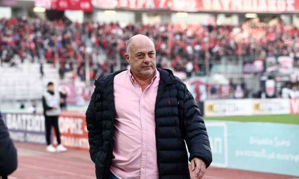 Πυρ και μανία στο Βόλο με τους ορισμούς διαιτητών – Μπέος: «Είστε ένα σίχαμα, όλες οι χούντες πέφτουν»